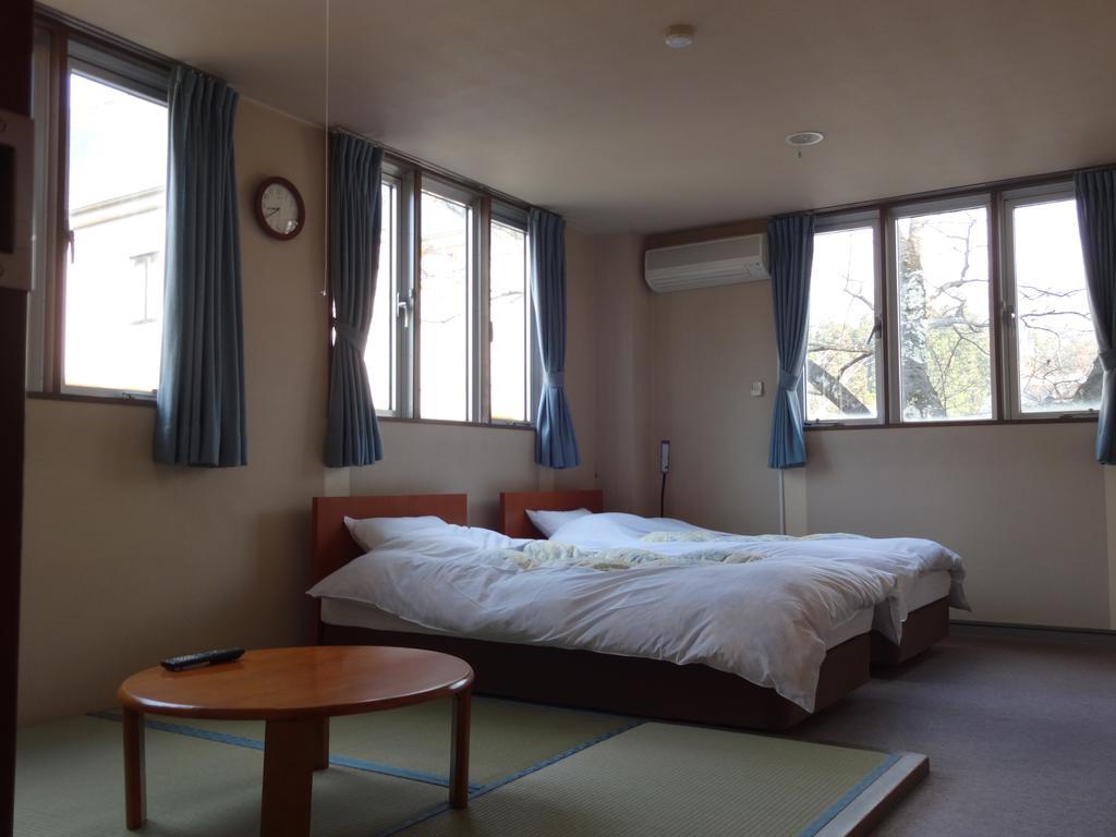 Oomukou Ryokan Hakuba Værelse billede